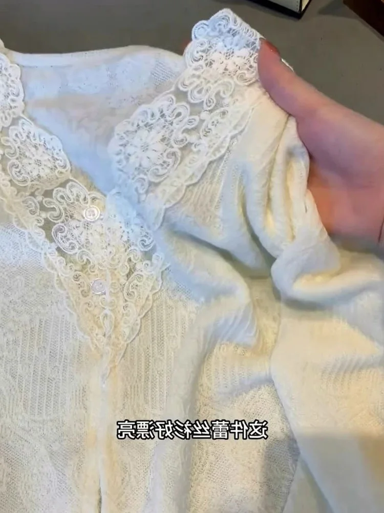 

Ele Lace V-Ne Knitted Base irt Уникальный длинный топ-свеч для молодежи Внутренняя одежда ранней осени Женская мода для поездок на работу ...