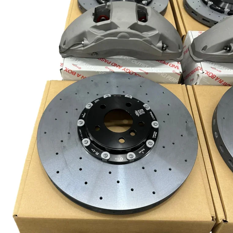 Front Akebono 10n 420mm Carbon Ceramic Rear GT3 4pot 410mm Carbon Ceramic Big Brake for Cayenne