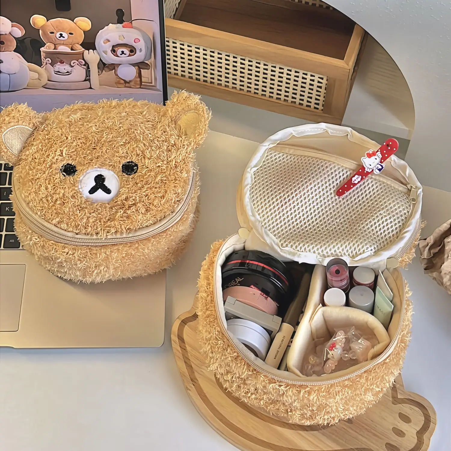 Plush Cute Bear Cosmetic Bag Portable Travel Cute Embroidery Three-dimensional Handheld Toiletries Storage Bag