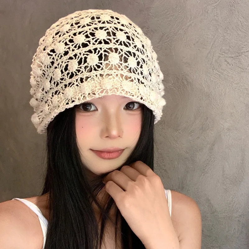 

Japanese Niche Hand-woven Flower Cut-out Pullover Hat for Women's Summer Thin Travel and Vacation Versatile Knitted Beanie Caps