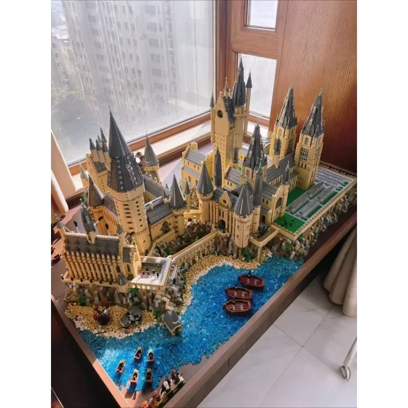 

2025 New Movie Series Magic School 71043 Castle Model Building Blocks Bricks Toys For Kids Christmas Birthday Gifts
