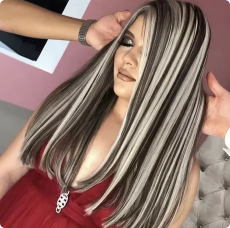 

Ash Platinum Blonde Ombre Highlights Synthetic HD Invisible Lace Front Wig Glueless Straight for Mixed Ethnicity Women