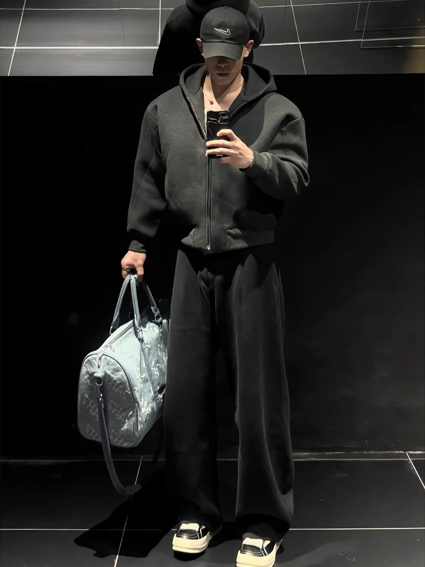 Deep Ey Fce Lined F… - image