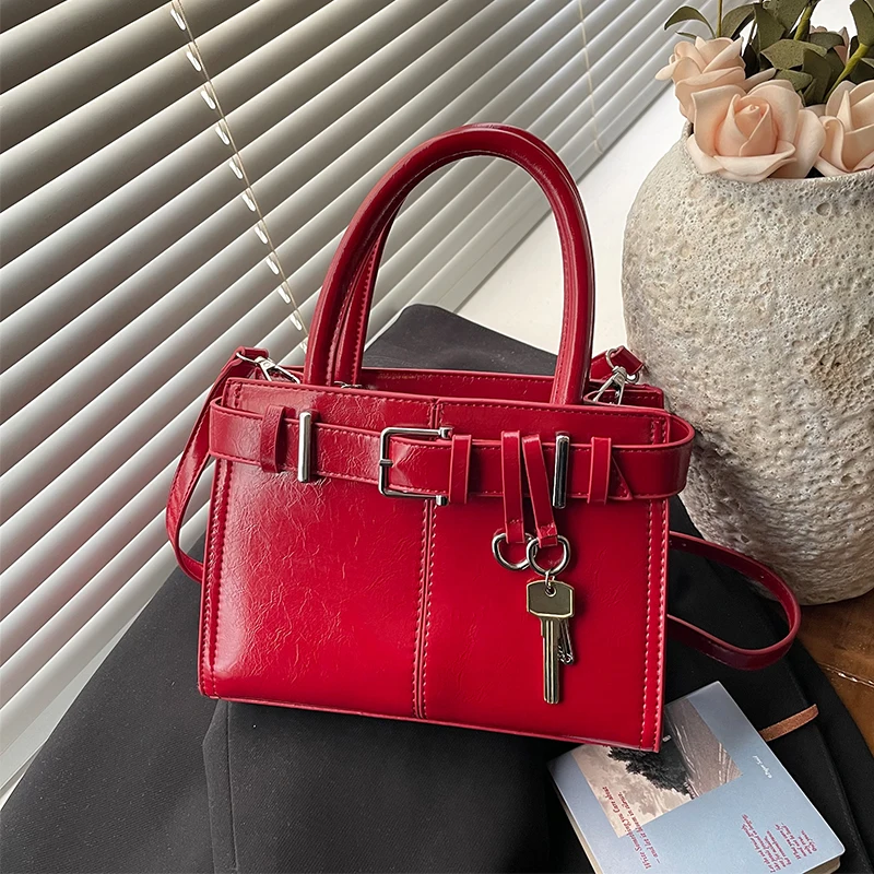 

Дизайнерская женская сумка через плечо, красная сумочка, модный клатч, маленькая квадратная сумка-тоут, брендовая женская сумка через плечо, черная.