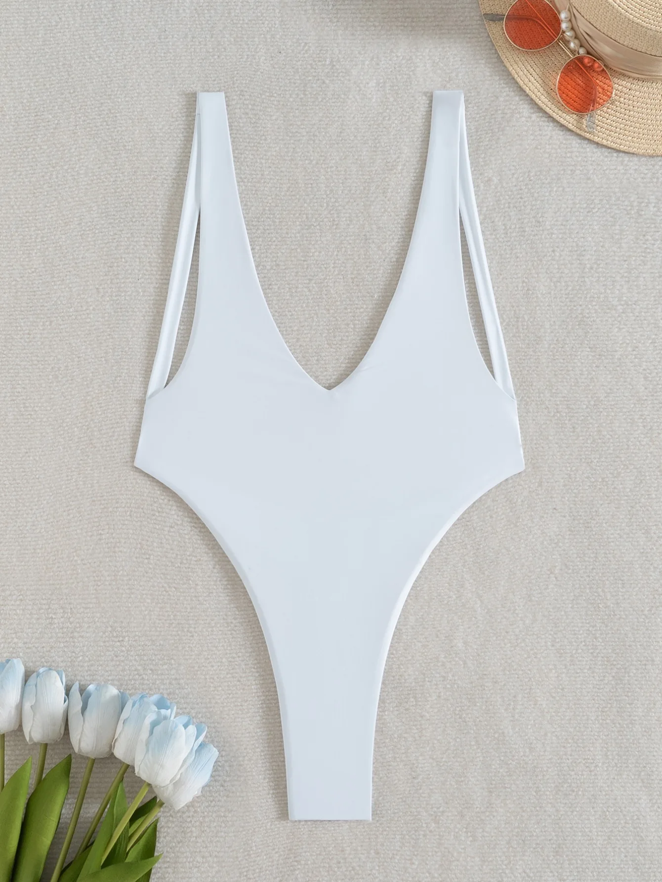 Sexy Solid White Deep V-Neck Swimsuit One Piece Backless Thong Bikinis Swimwear Bodysuits Women Biquini Bathing Suits Tankini