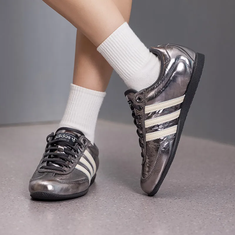 Adidas Originals LA1366 Women Metallic Iron Gray Casual Sneakers Full Grain Leather T Toe Rubber Outsole 3 Stripes Skate Shoes