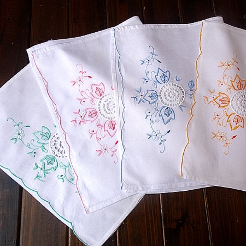 2 pcs Cotton Hand-embroidered Hand-hooked American Retro Sofa Hand Towel Cover about 33X47CM