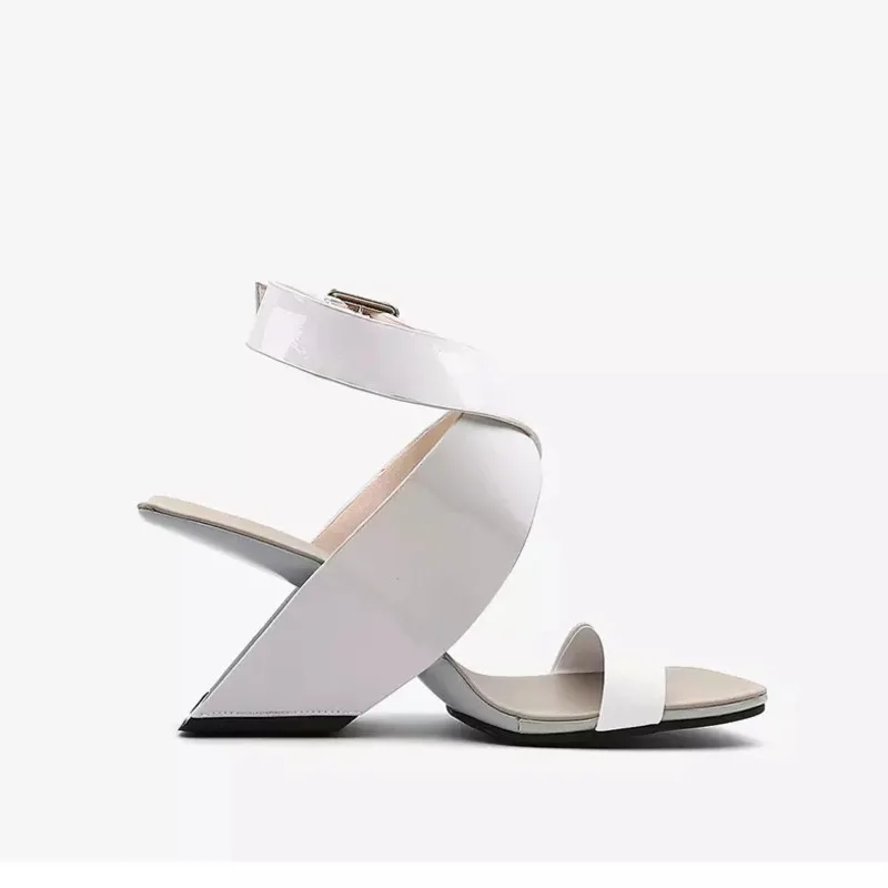 Handmade New Arrival Latest Fashion Ladies Summer Sandals Open Toe Roman Thick Heel Women Slide Sexy Sandals With Strange Heels