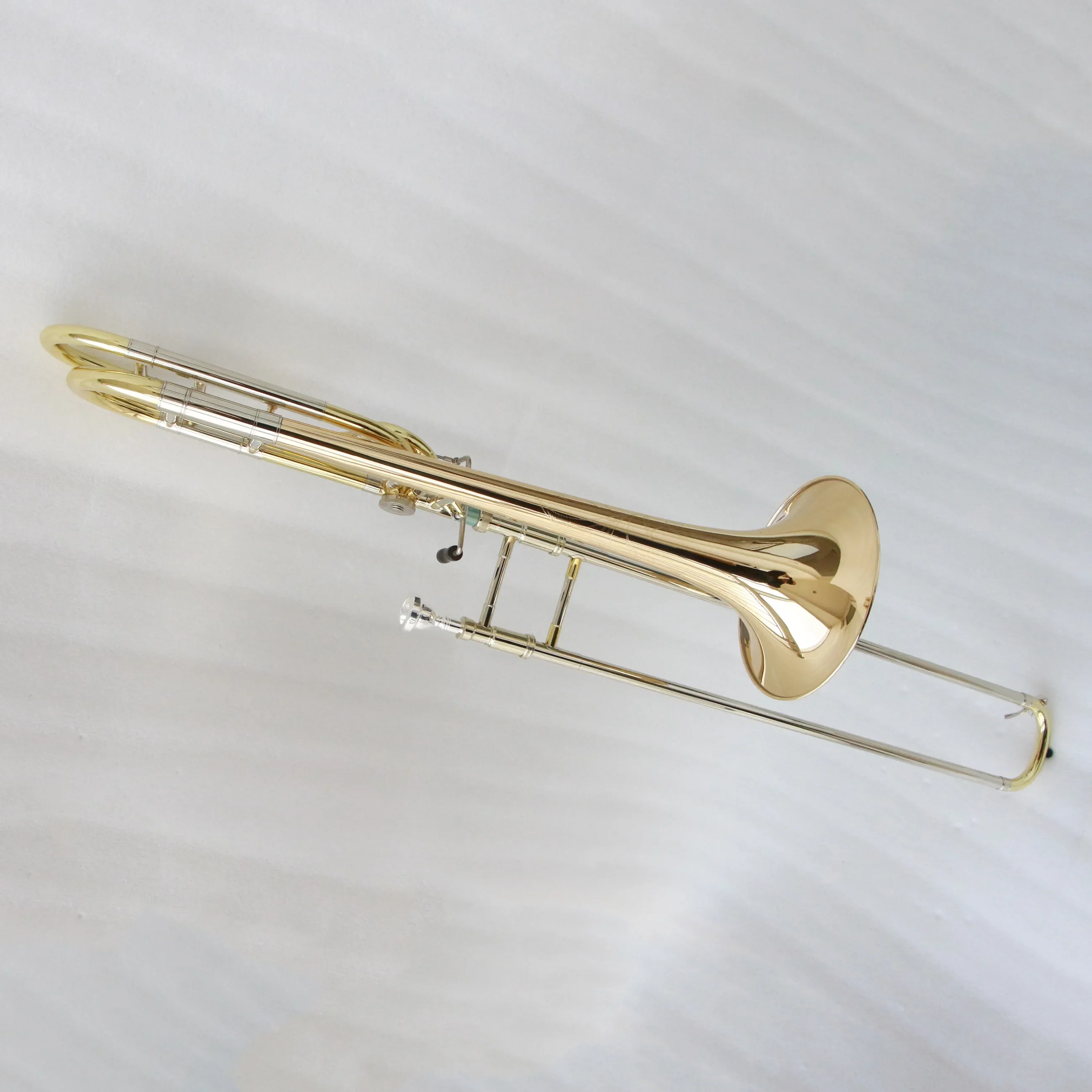 Wholesale music instrument high end tenor trombone Bb/F gold lacquered trombone