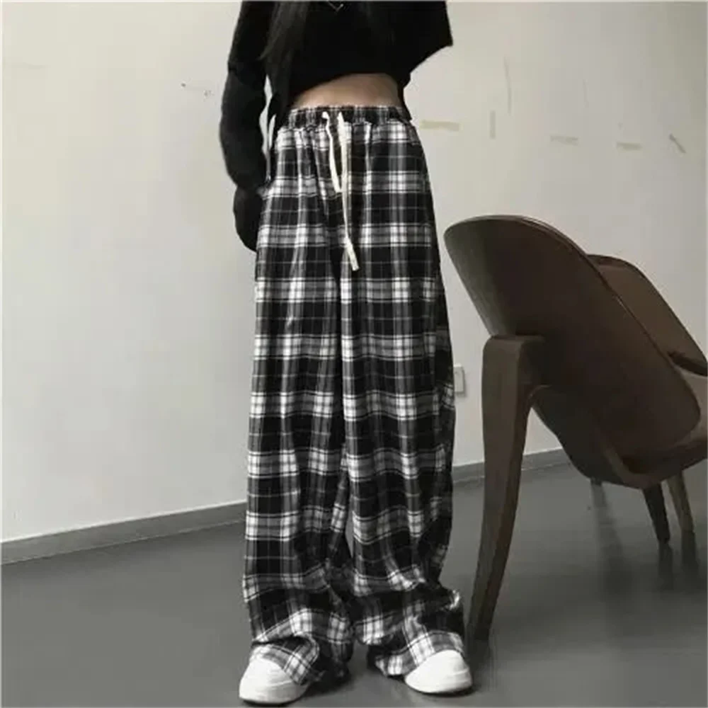 Oversize Sweatpants Black Plaid Casual Wide Leg Pants Women Baggy Elastic Waist Pockets Student Unisex Hip Hop Loose Trousers