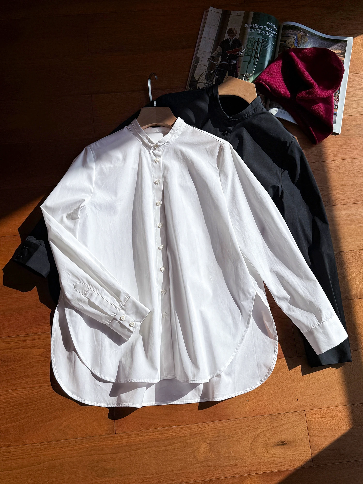 

Рубашка с дизайнерским воротником Bla irt: потрясающая, абсолютно белая, из хлопка, свободного кроя, с длинными рукавами, на пуговицах, средней длины, однотонная, для повседневной носки