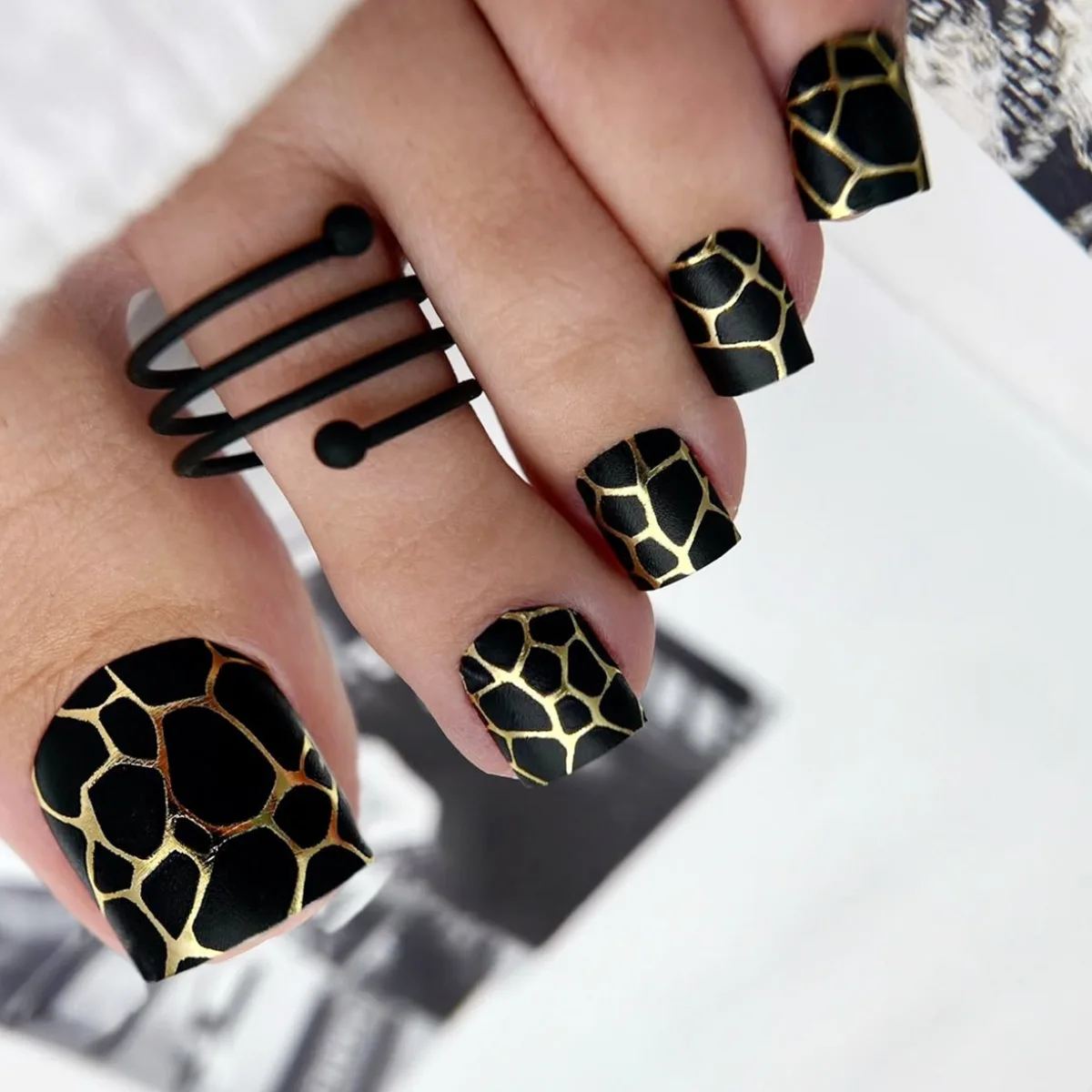 

24pcs Spice Girl False Toenails Leopard Print Fake Toenails Full Cover Women Summer Wearable European Square Head Fake Toe Nails