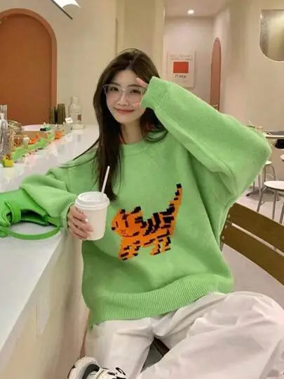 En محبوك سترة المرأة Faionable الكورية Sle الخريف الربيع الراقية الإحساس ular بلوزة جميلة للشابات