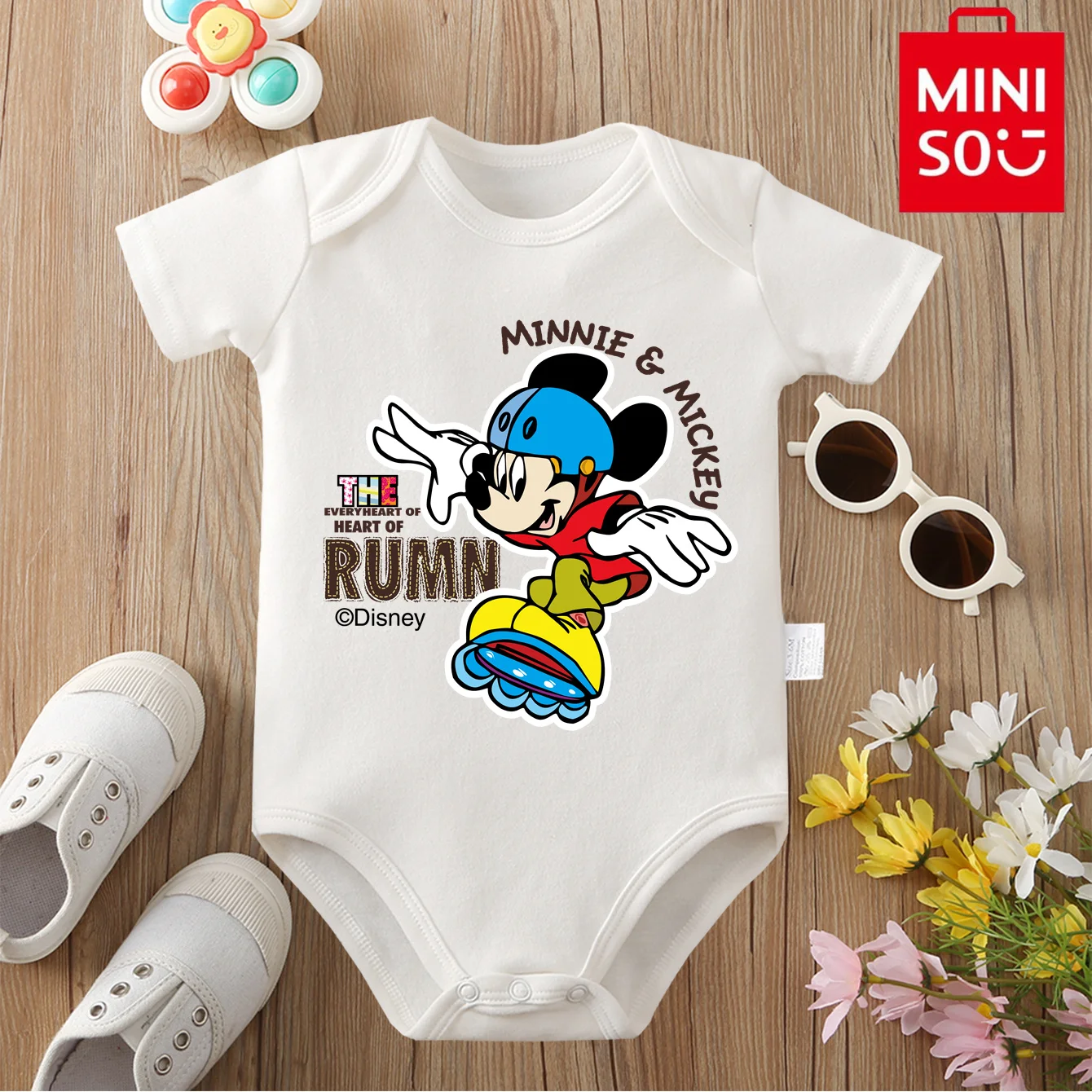 

MINISO&Disney Jointly Signed 100% Cotton Baby Clothe Onesie Bodysuit Mickey Mouse Cute Cartoon Print for 0 To 12 Months Newborn