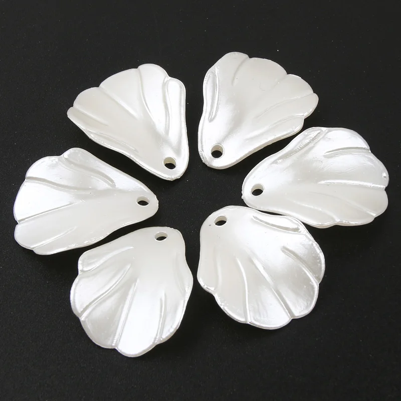 Beige Leaf Flower Heart Shell Shape 50pcs Acrylic Beads For Making Jewelry DIY Handmade Key Chain Bracelets Pendants Accessories