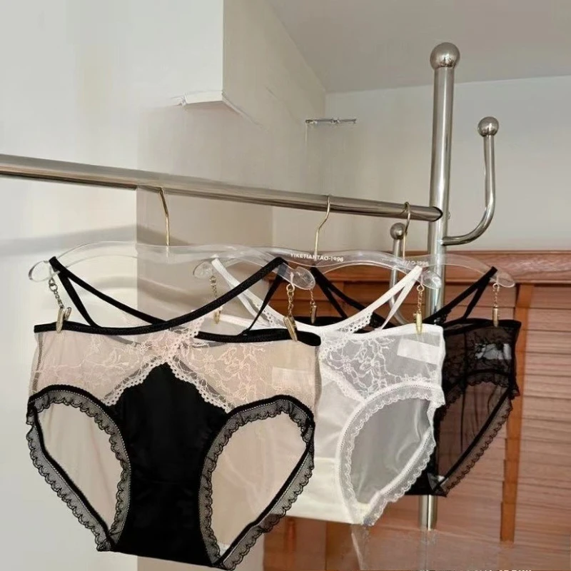 Pure Desire Lace See-Through Mesh Low-Rise Triangle Panties Light High-End Sheer Briefs with Cotton Crotch Sexy Daily Underwear