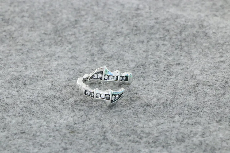 Sterling silver claw with diamond ring for men and women with cool and handsome personalitySilver Punk Hip Hop Trend Thai Silver
