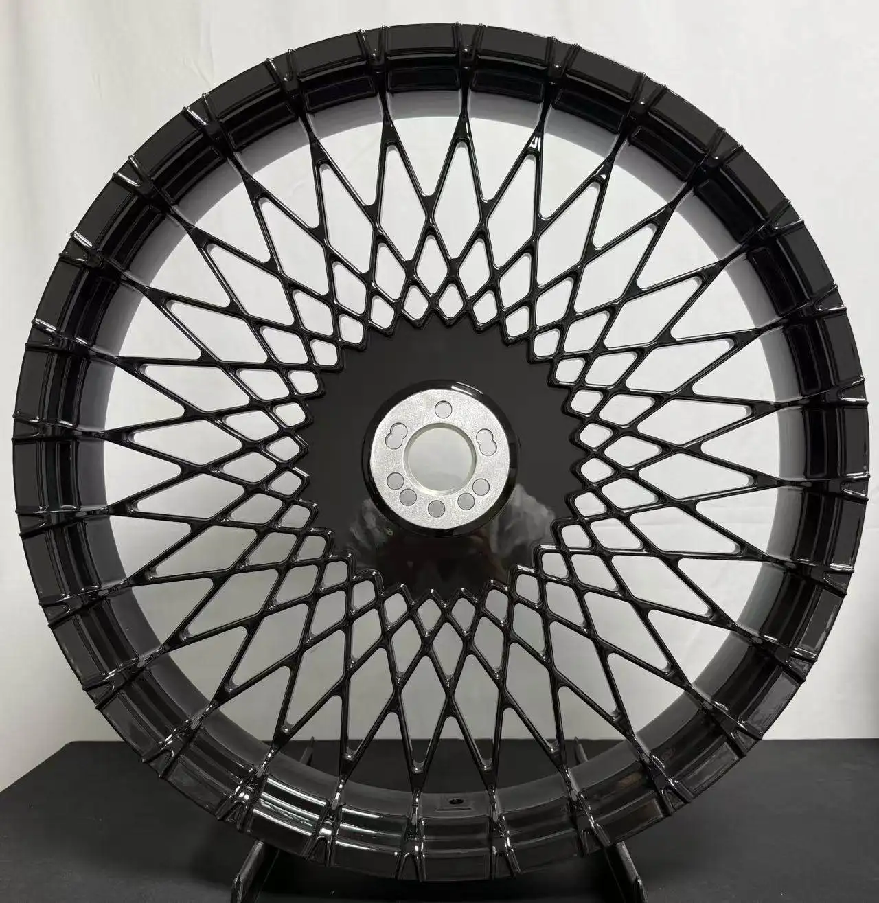 

Custom Forged Wheels for Harley Davidson Dyna Softail Sportster - CNC Aluminum Alloy Wheel Hub 16-23 Inch