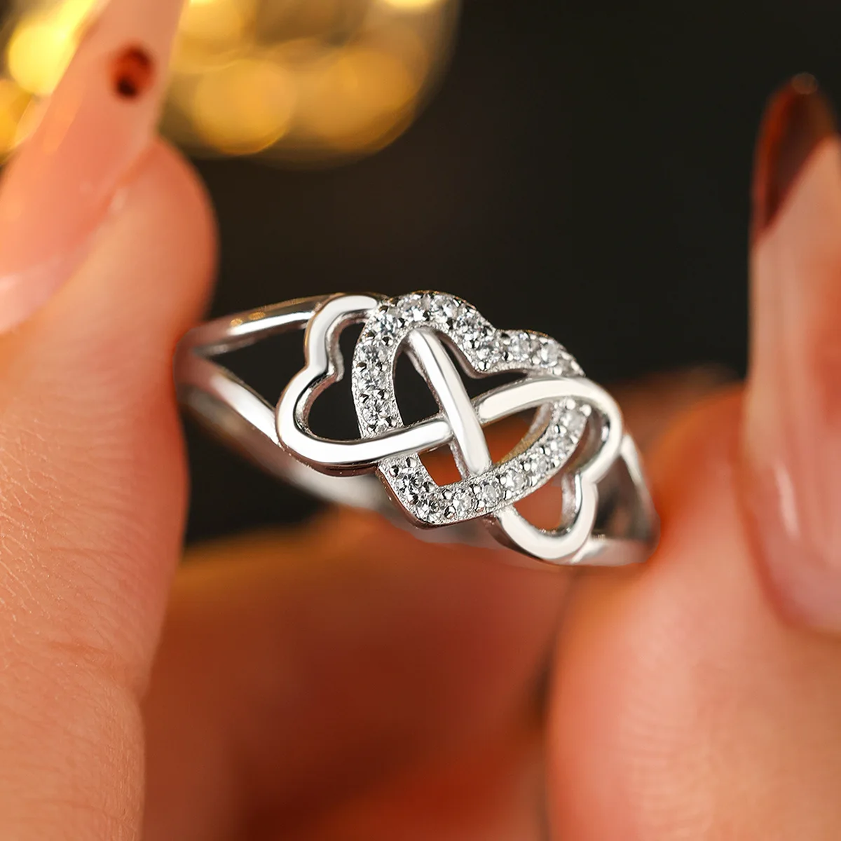 

Кольцо из стерлингового серебра 925 пробы с полым сердцем, двойная линия, инкрустированная цирконом, браслет в форме сердца, европейский и американский легкий, роскошный, элегантный дизайн