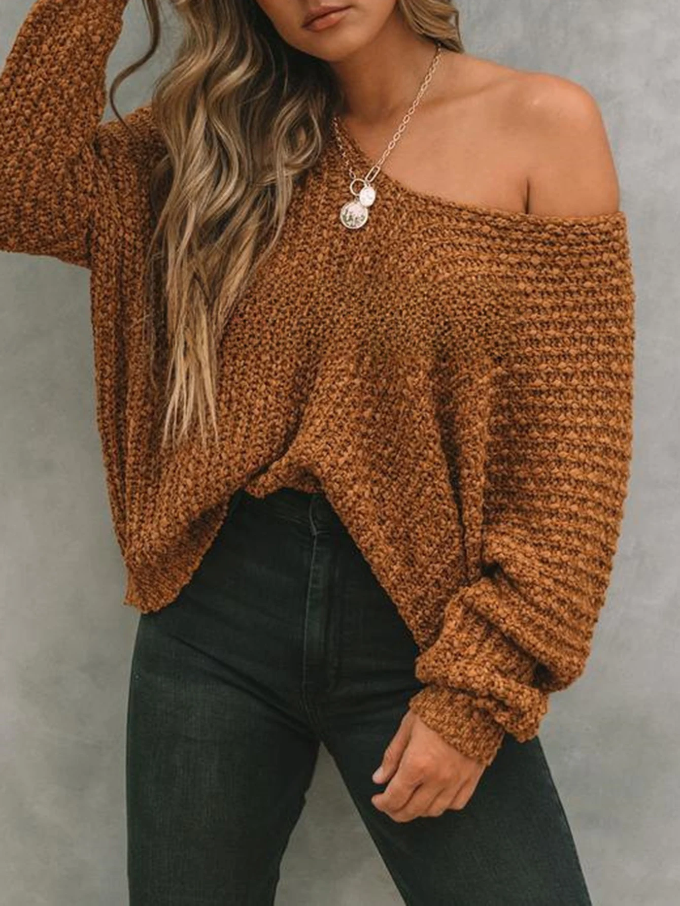 

Women's Long Sleeve One-Shoulder Sweater Autumn Winter Fashion Comfortable Plain Texture Dailywear for Women Style