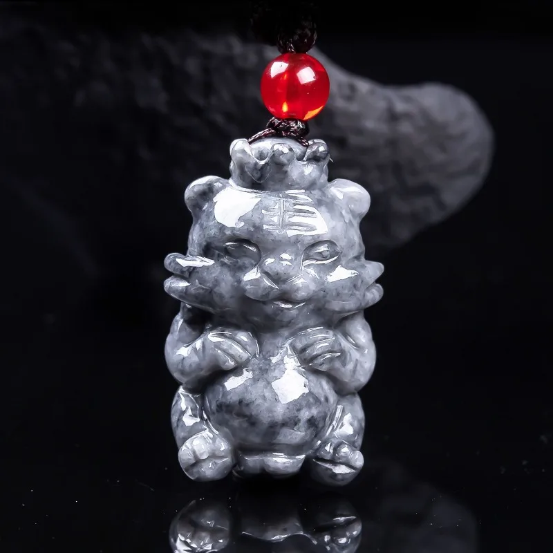 

Smoke grey natural A-grade jade cute tiger hugs blessing cute little tiger black chicken pendant pendant jade pendant beauty