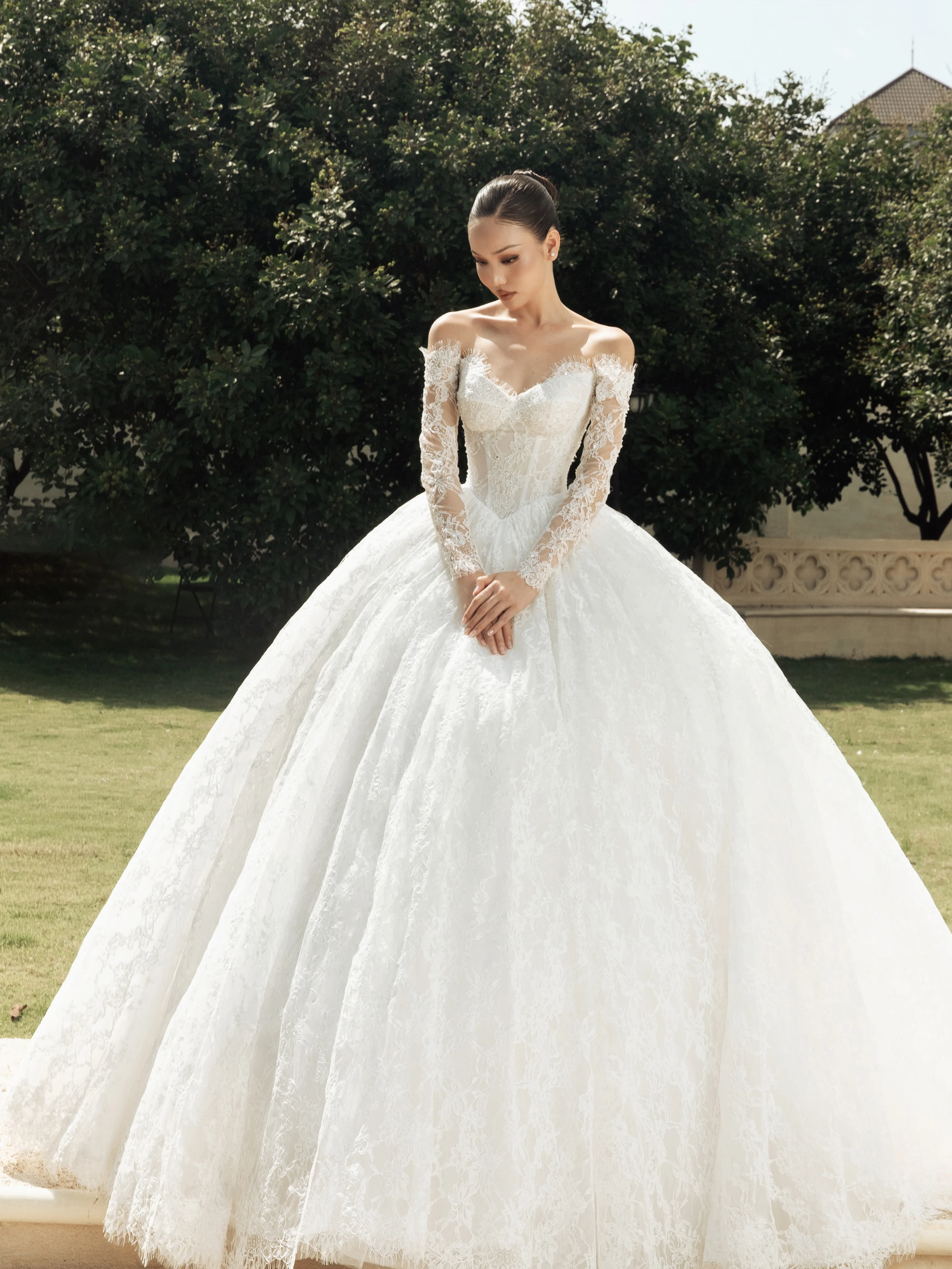 Lace Weddings Dresses Off Shoulder Long Sleeves A Line Bride Dress Strapless Long Train Princess Church Bridal Gown Customized image 6
