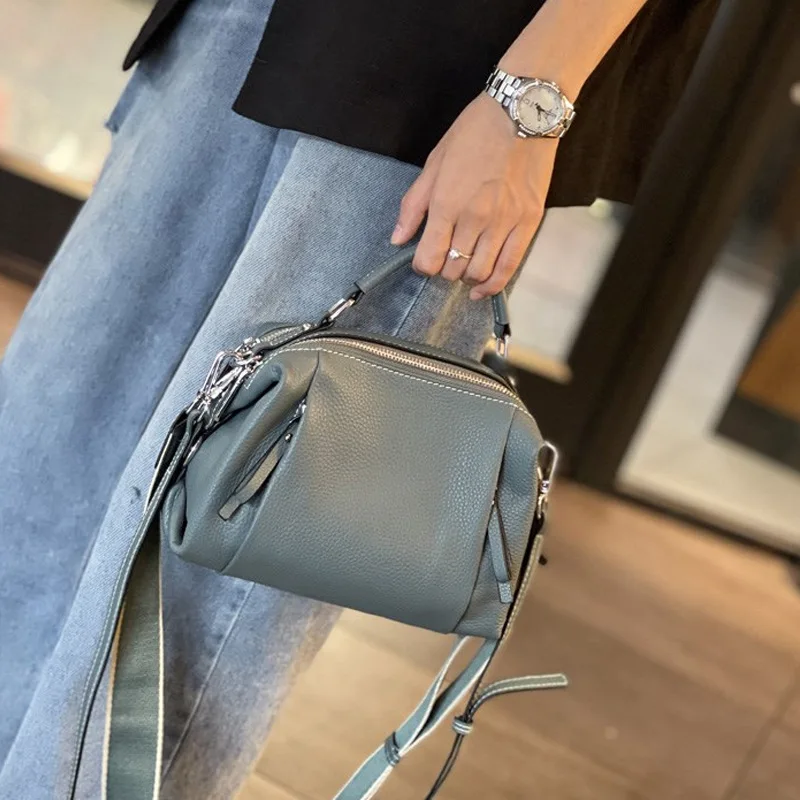 Genuine Leather Women's Bag New 2023 Crossbody Bag Large Capacity Small Bag Soft Leather Women's Handheld Oblique Hanging Bag