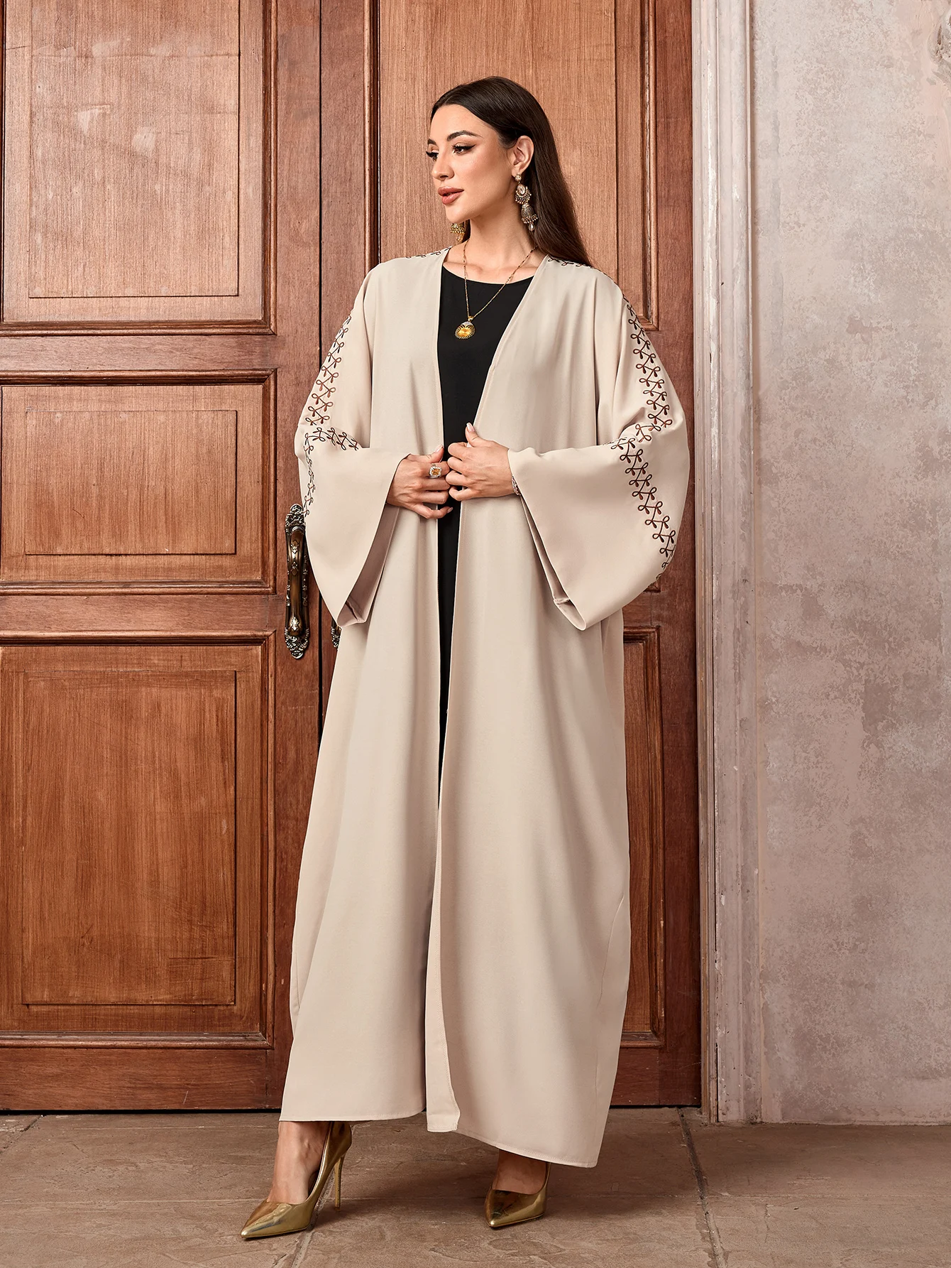 Batwing Sleeve Buckles Embroidered Abaya Dress Kimono Coat Outwear Women Long Sleeve Loose Arabic Muslim Dubai Moroccan Caftan