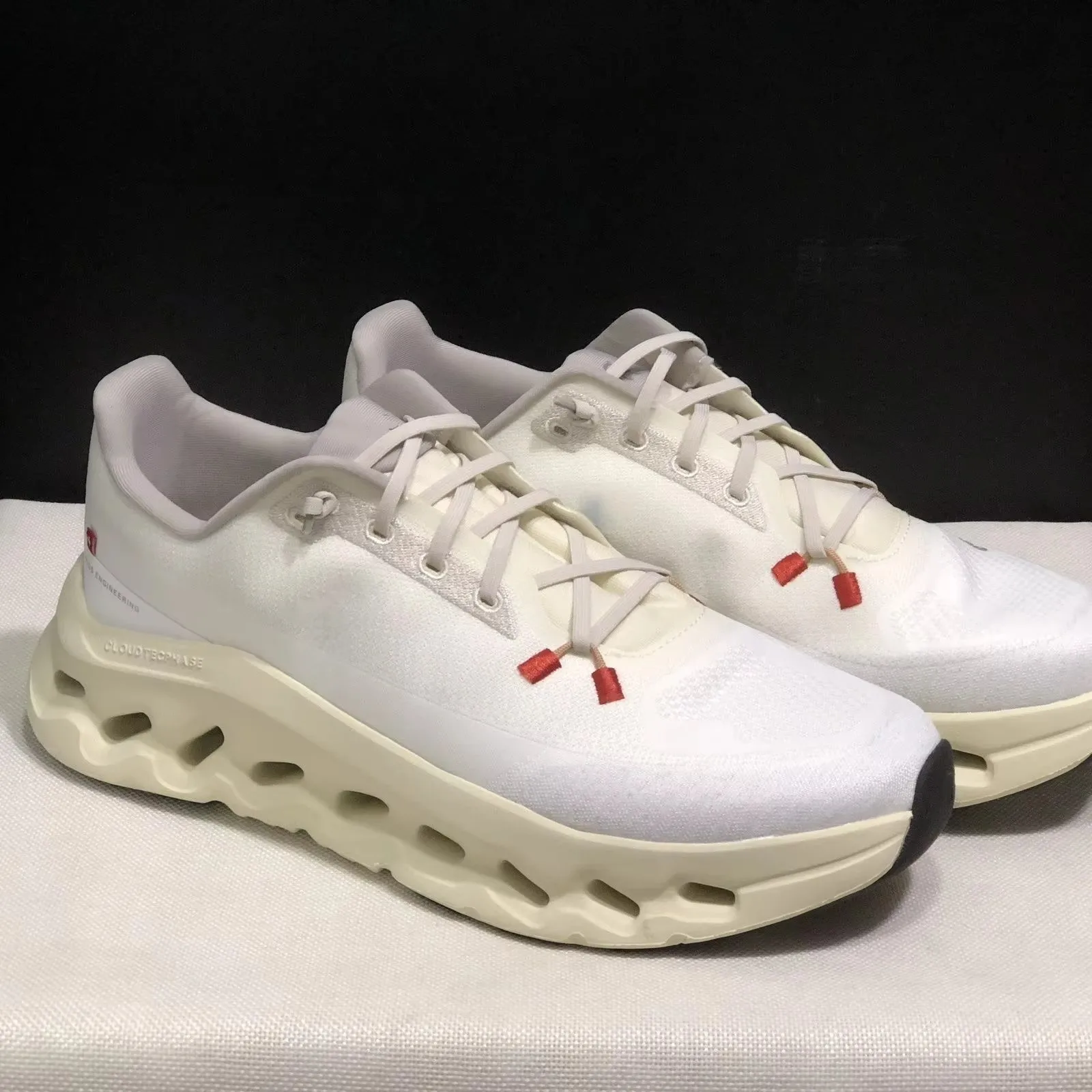 Sepatu Lari Cloudtilt-Sport 2025 BARU untuk Wanita dan Pria, Bernapas, Anti Selip, Bantalan Empuk, untuk Lari di Jalan, Olahraga, Gaya Hidup, dan Aktivitas Luar Ruangan