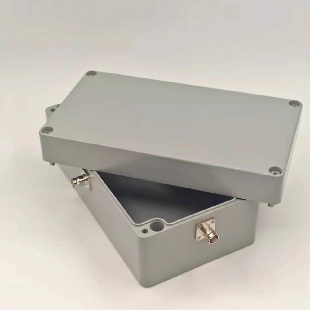 4-Port BNC RF geschirmtes Gehäuse Druckguss-Aluminium CNC-gefräste Box EMI-Schutzgehäuse (210 x 120 x 90 mm)
