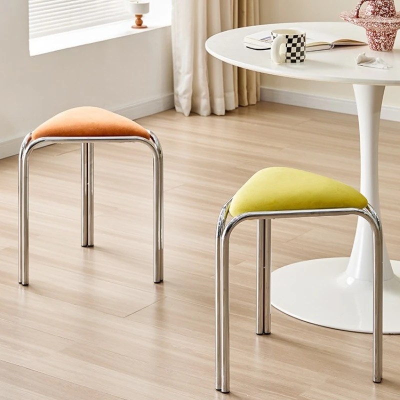 Medieval stackable dining stool triangle stool retro dressing stool spare dining chair