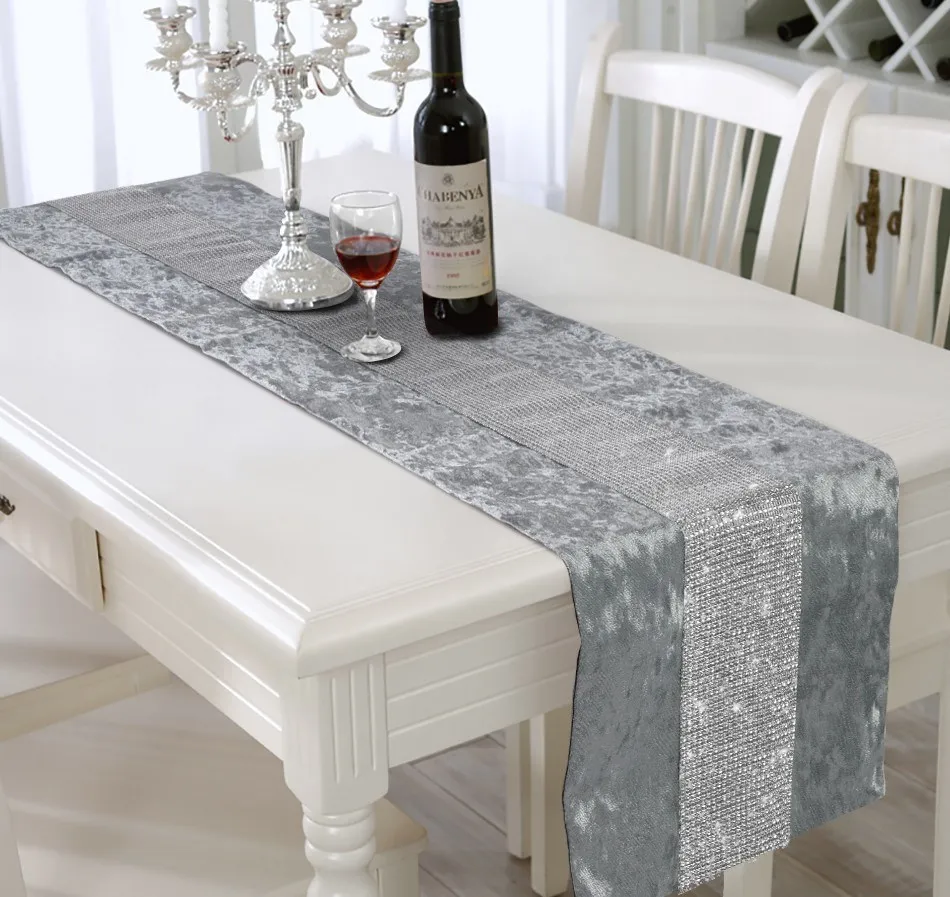 Chinese Luxury Table Runner European Western Coffee Bright Diamond Fashion Western Food Wedding Home Decoration Table Runner