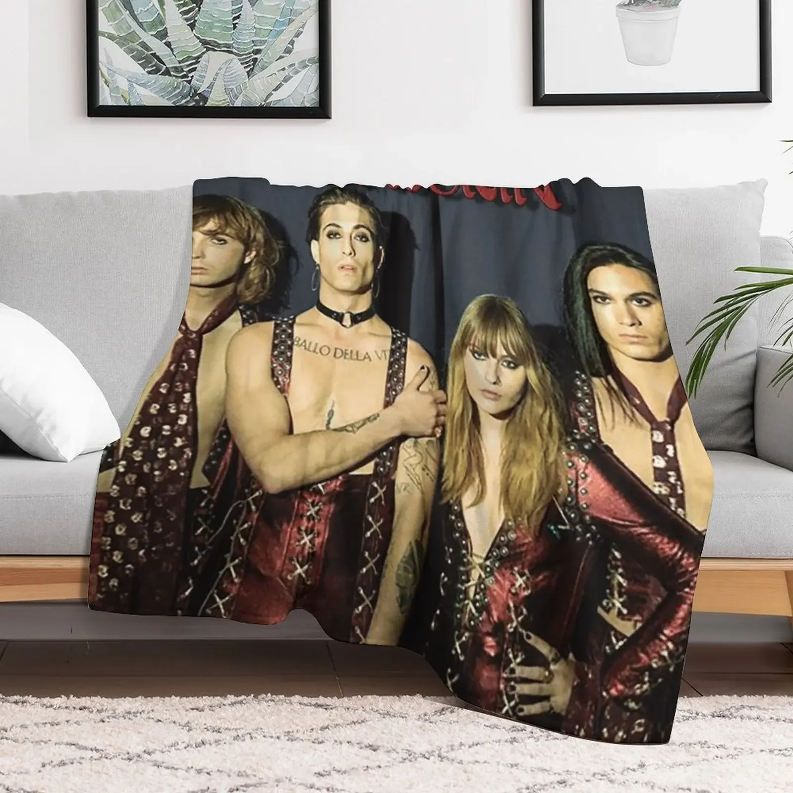 M?neskin Maneskin Italy Winners Eurovision Song Contest 2021 Zitti e buoni Throw Blanket