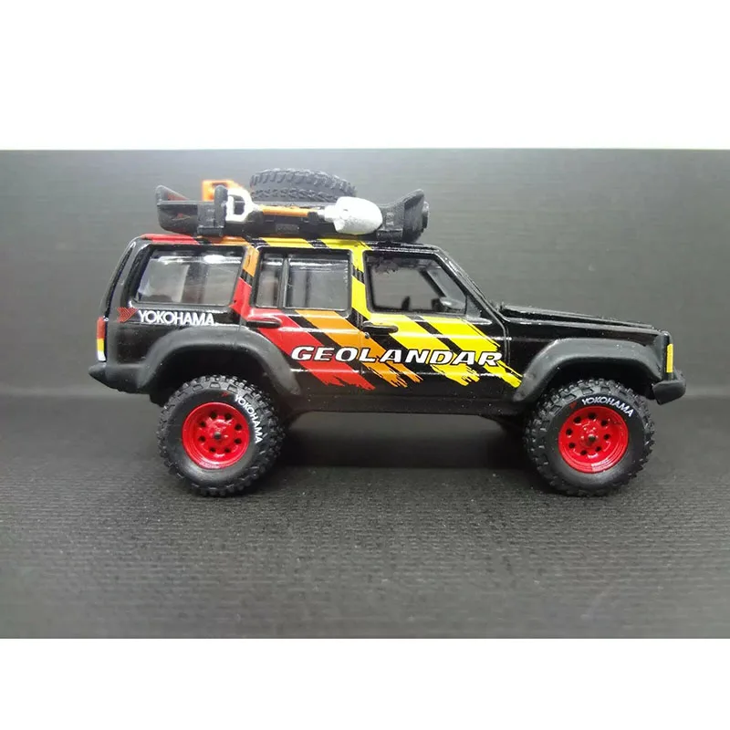 

Коллекционная модель автомобиля JL & MIJO Cherokee XJ из литого металла, сувенир, украшение, подарок для хобби