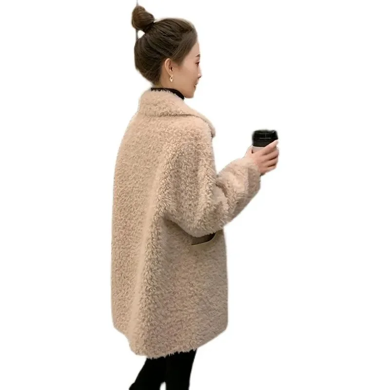 2024 Autumn And Winter New Mid-Length Women\'s Loose And Thin Trend Lamb Fur Fur All-Match Coat Women Commuter Solid Color Button