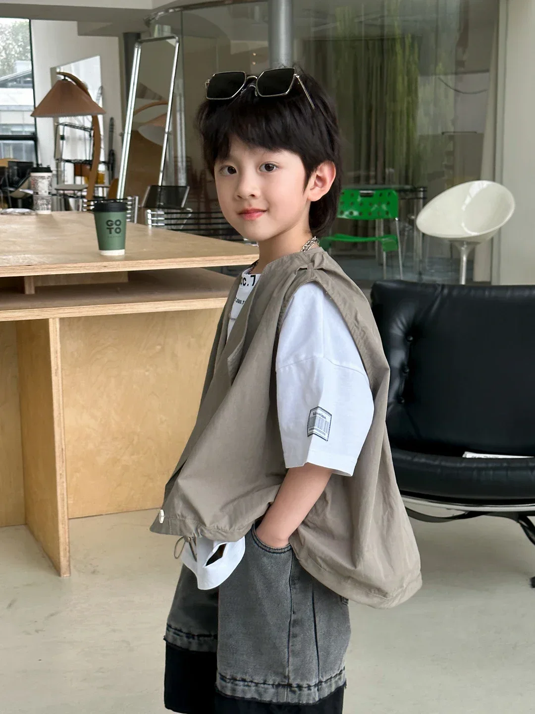 

Новая летняя детская одежда, жилет для мальчиков, однотонное красивое повседневное пальто без рукавов Fried Street 2025 г.