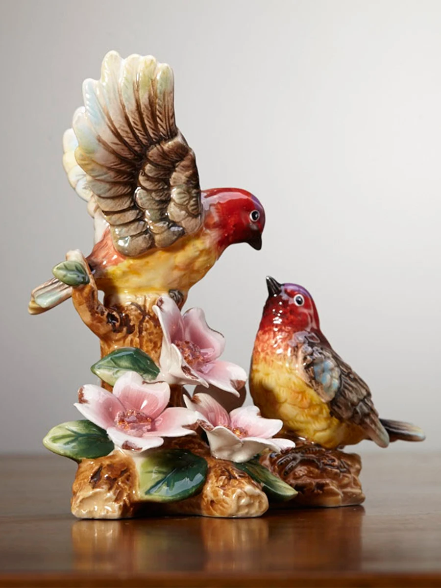 

Red Sparrow European Ceramic Crafts Decoration, Lovely Lovers in the Entrance, Living Room, Table Animal