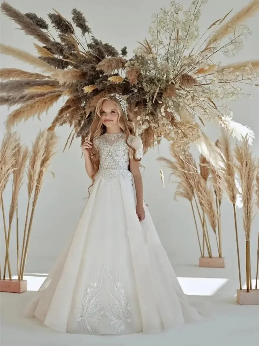 فساتين فتاة الزهور البيضاء المخصصة لحفلات الزفاف مزينة بالدانتيل وأكمام قصيرة وحفلات أعياد ميلاد الطفل الأولى #1