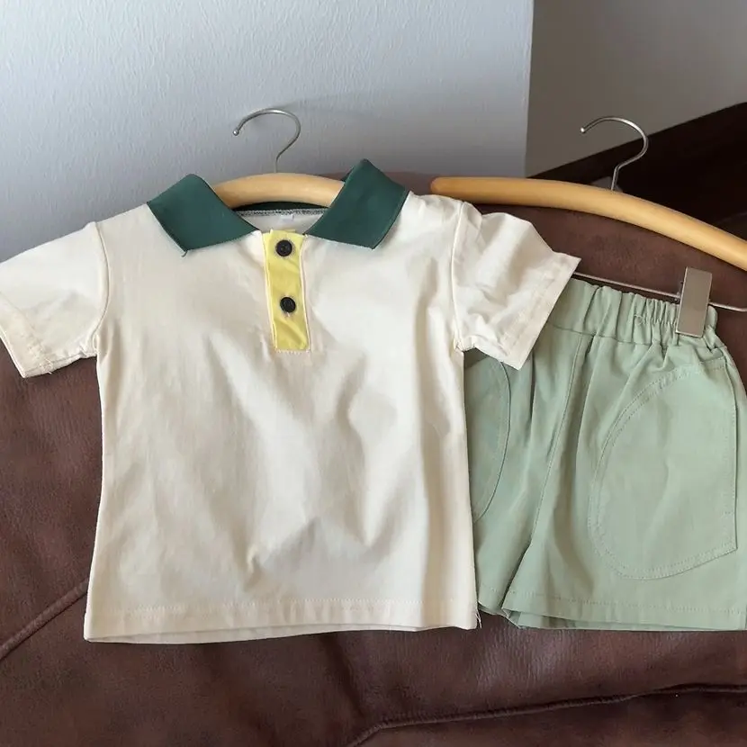 2025 Boys' Contrasting Short Sleeved Summer New Korean Version Simple and Versatile Solid Color T-shirt Top