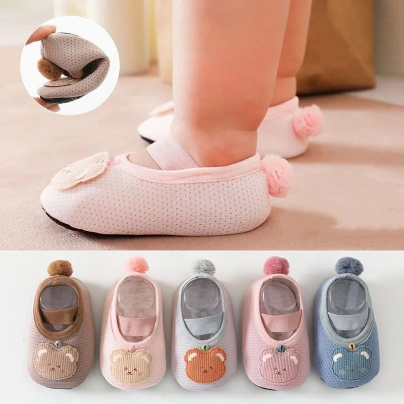 

Fashion Baby Girls Boys Floor Socks Cute Cartoon Bear Pattern Non-slip Cotton Toddler First Walker Shoes for Newborns