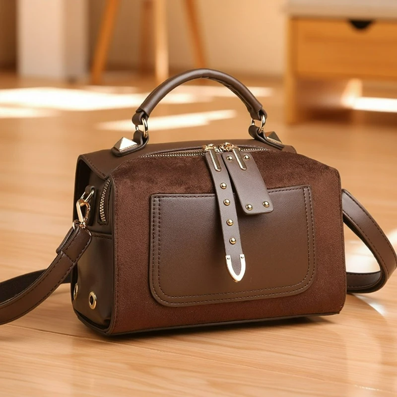 

Модная маленькая квадратная сумка из замши для женщин, универсальная и подходящая для любых случаев, сумка через плечо на одно плечо.