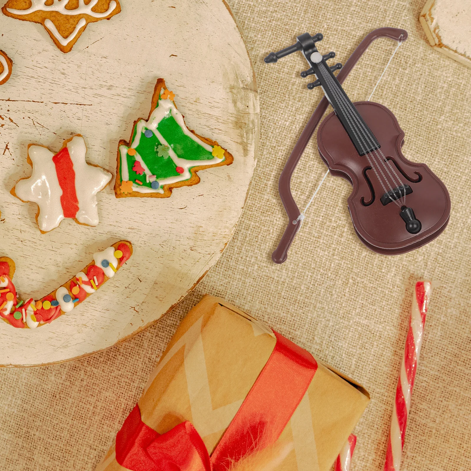 

20 Sets Mini Wood Grain Violin Decorations for Christmas Tree Tiny Figurine Crafts Plastic Musical Instruments Gifts Kids