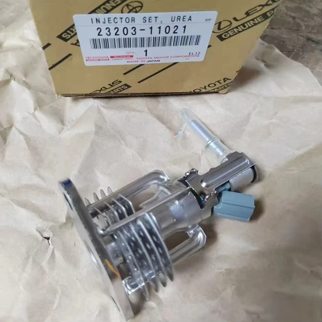 Injectors 23203-11021 23203-11020 for 1GD 2GD
