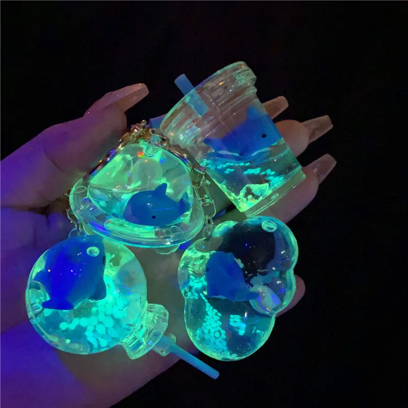 

Мультяшный синий светящийся брелок-флакон с жидким песком, игрушка-украшение для студенческой сумки, бренд Betsymer, весна 2023