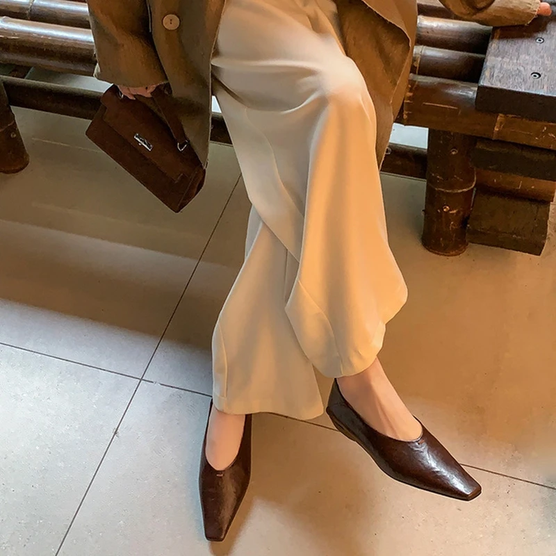 Novo couro feminino apontou salto baixo simples e confortável retro moda único sapatos de trabalho