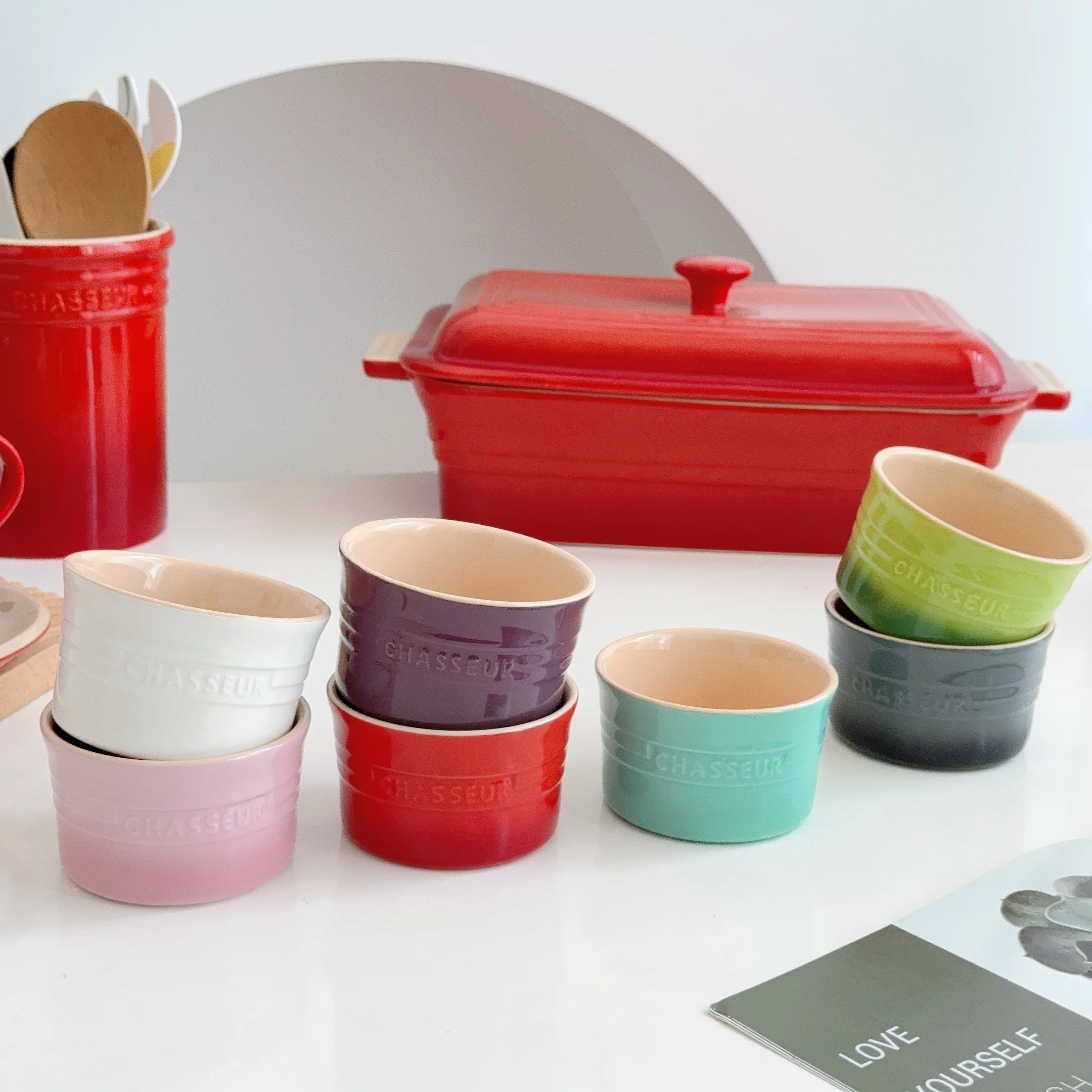 

Эмалированная посуда Chasseur Cerc, чаша для выпечки, лоток для хранения, бут, adient цвета, духовка, специальная посуда, скандинавский Sle, ретро-дизайн