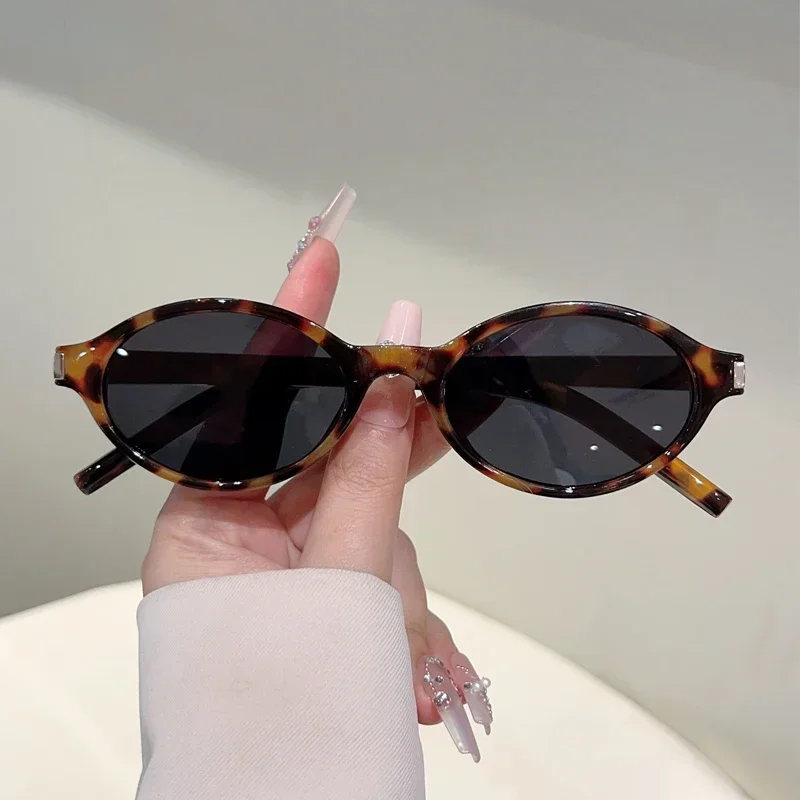 GM LUMIAS Vintage Oval Sunglasses Men Simple Fashion Candy Color Rim Outdoor Casual Shades Women Chic Brand Design Sun Glasses
