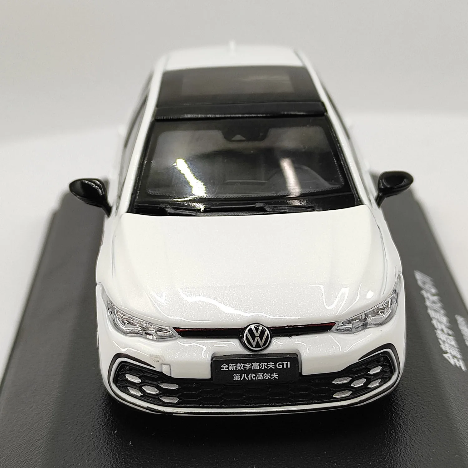 دييكاست 1:43 مقياس فولكس فاجن جولف GTI 8th الجيل جولف سبيكة سيارة نموذج تحصيل لعبة هدية تذكارية عرض حلية