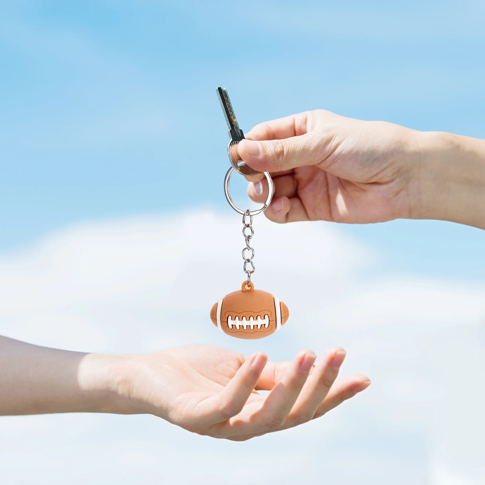 

12pcs Football Keychain Rugby Keychain Bag Hanging Decor Key Holder Ring Birthday Gift Sports Fans Team Sport Souvenir