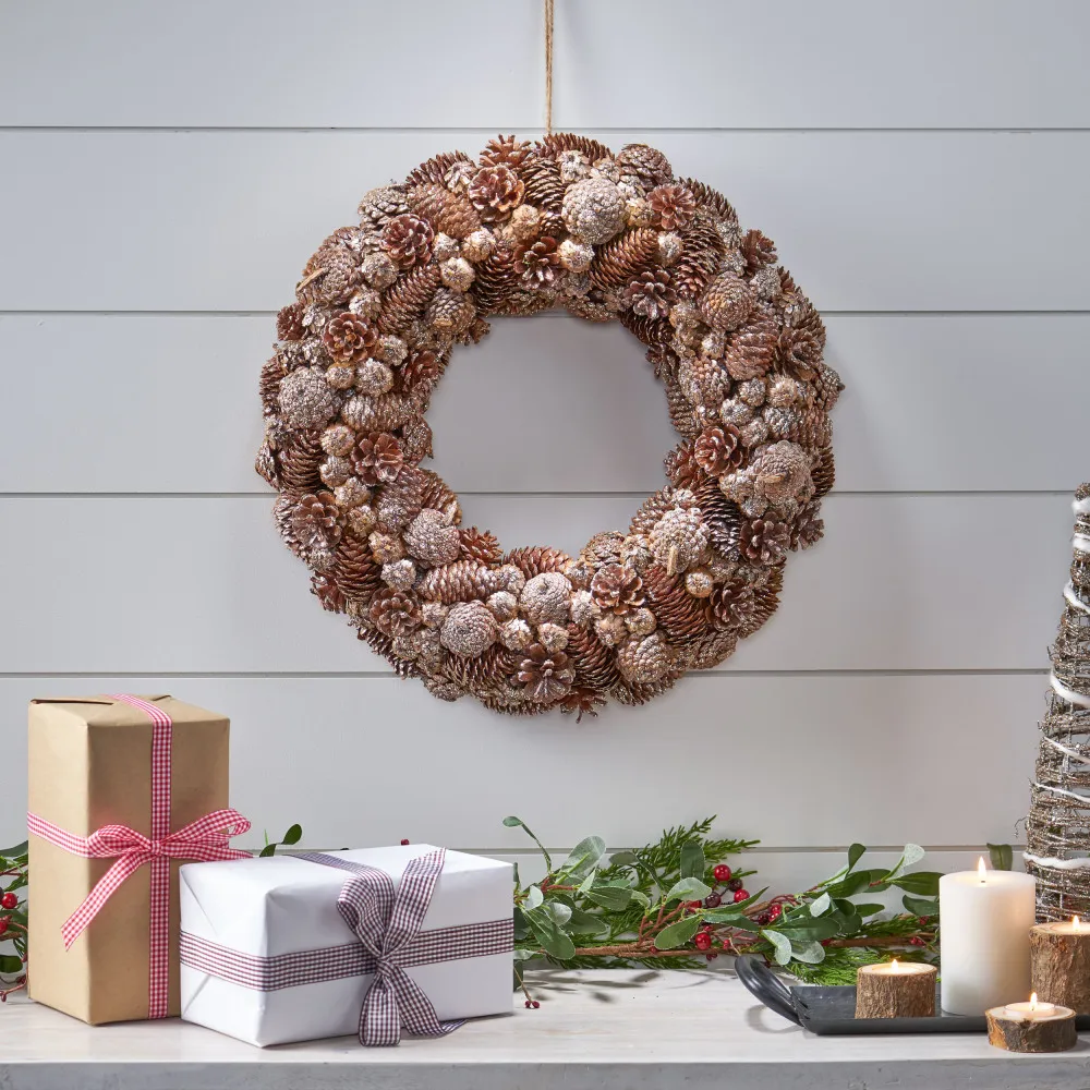 

18.5'' PINE CONE WREATH Eucalyptus Wreath Flowers Gift DIY Rattan Creative Artificial Garland Hanging Pendant Wedding Decoration